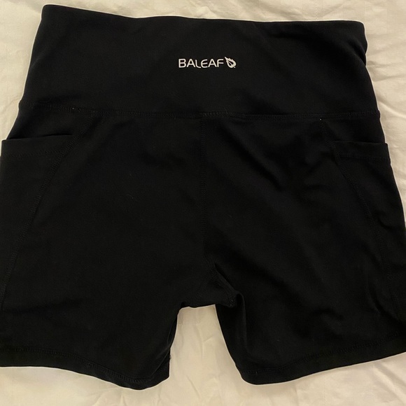 Baleaf biker shorts - Picture 2 of 3